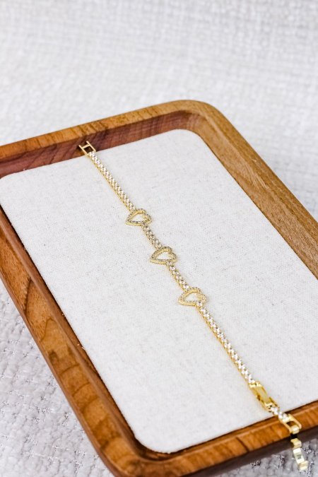 أساور ناعمة وجذابة